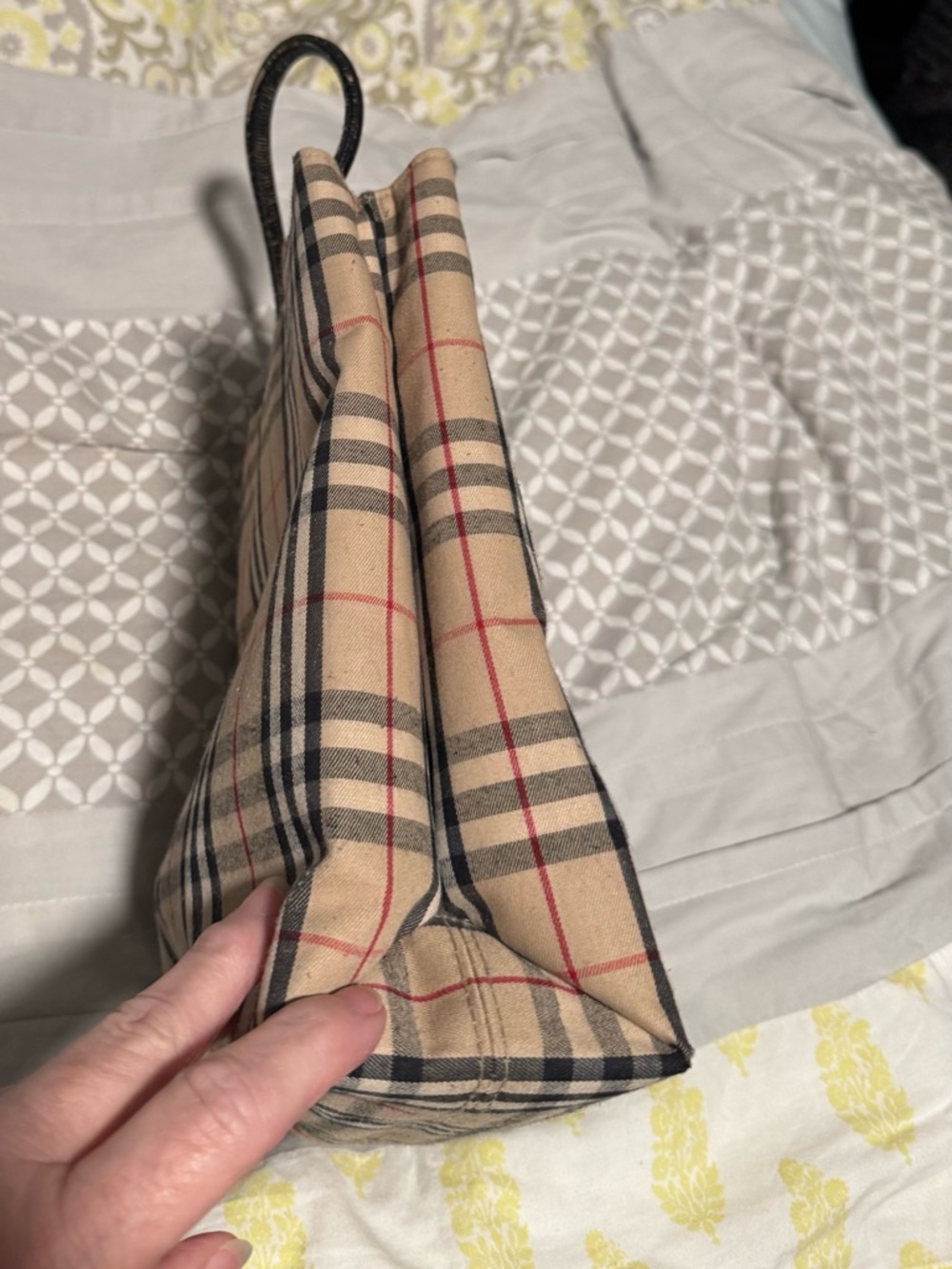 Burberry Beige Nova Check Canvas Tote with Black Handles - Picture 3 of 9